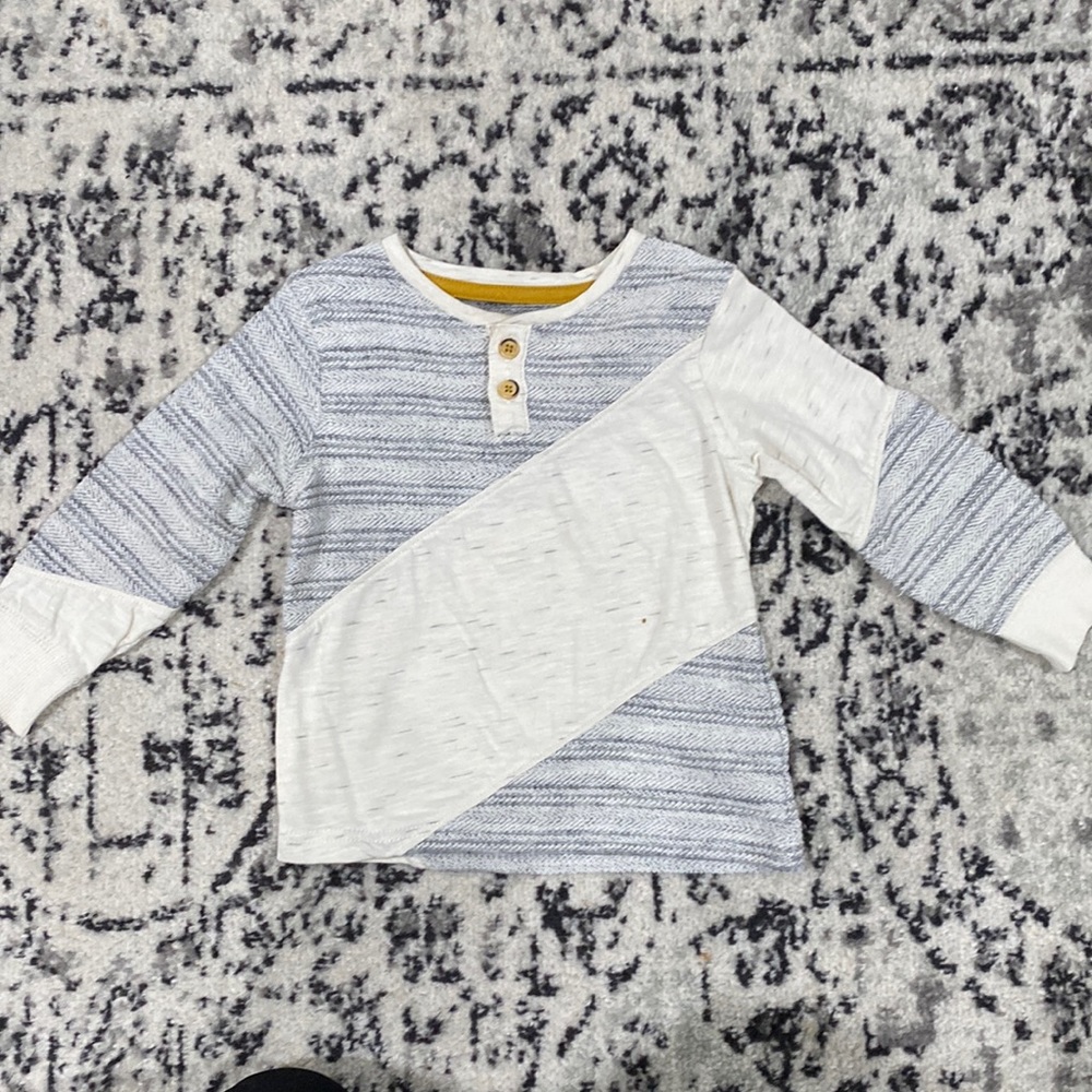 OshKosh top